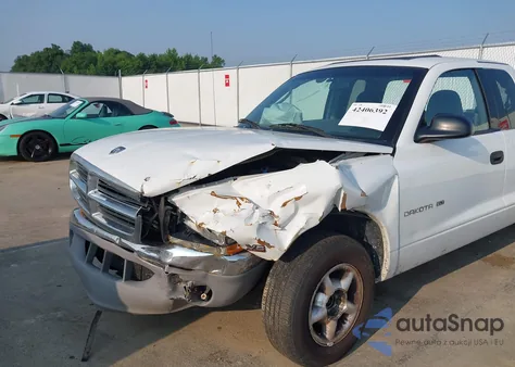 2000 Dodge Dakota Slt/Sport from USA, damaged, VIN 1B7GL22X0YS705456